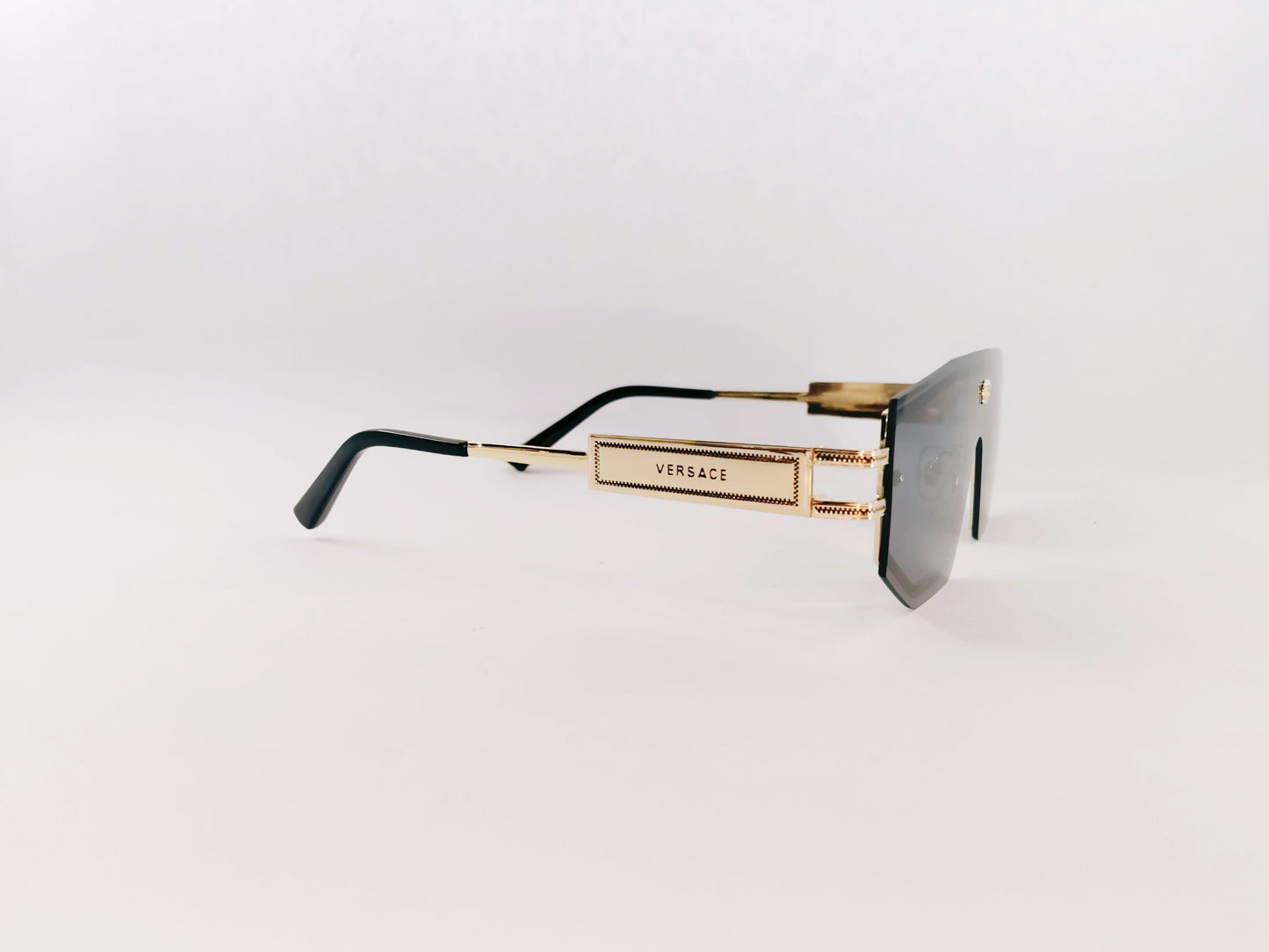 iDom Sunglasses Full Rim Navigator Sunglasses For Men 9995